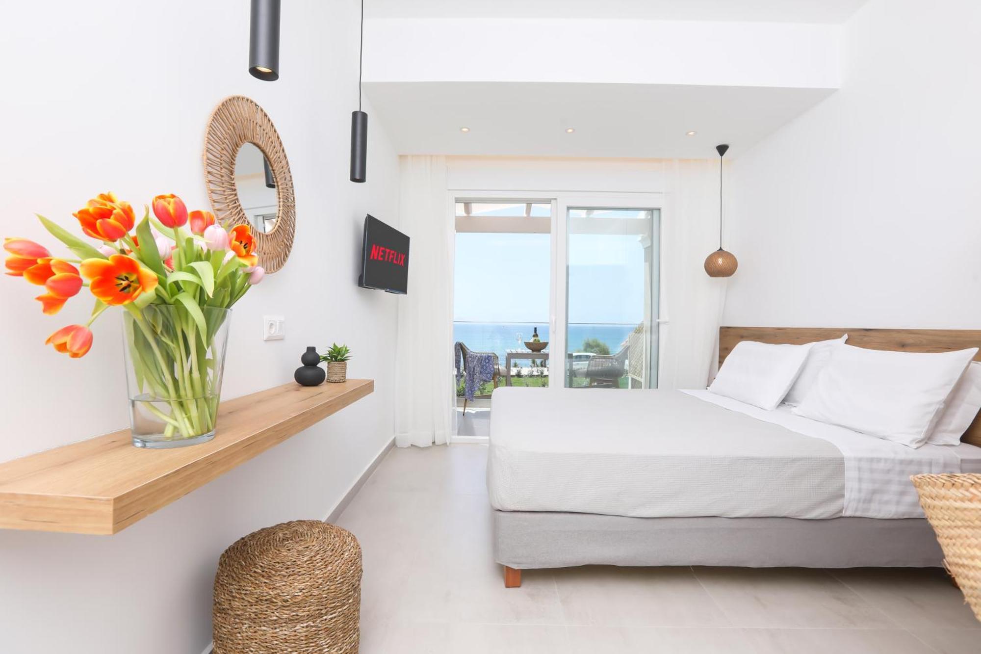 Magdachris Luxury Rooms Agios Georgios Pagon Exterior photo