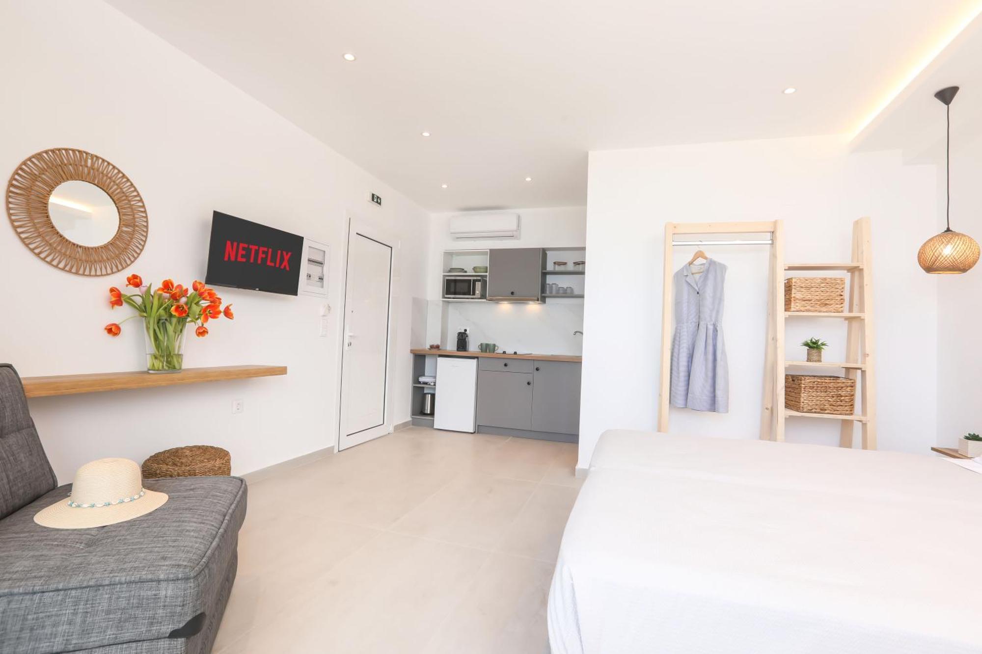 Magdachris Luxury Rooms Agios Georgios Pagon Exterior photo
