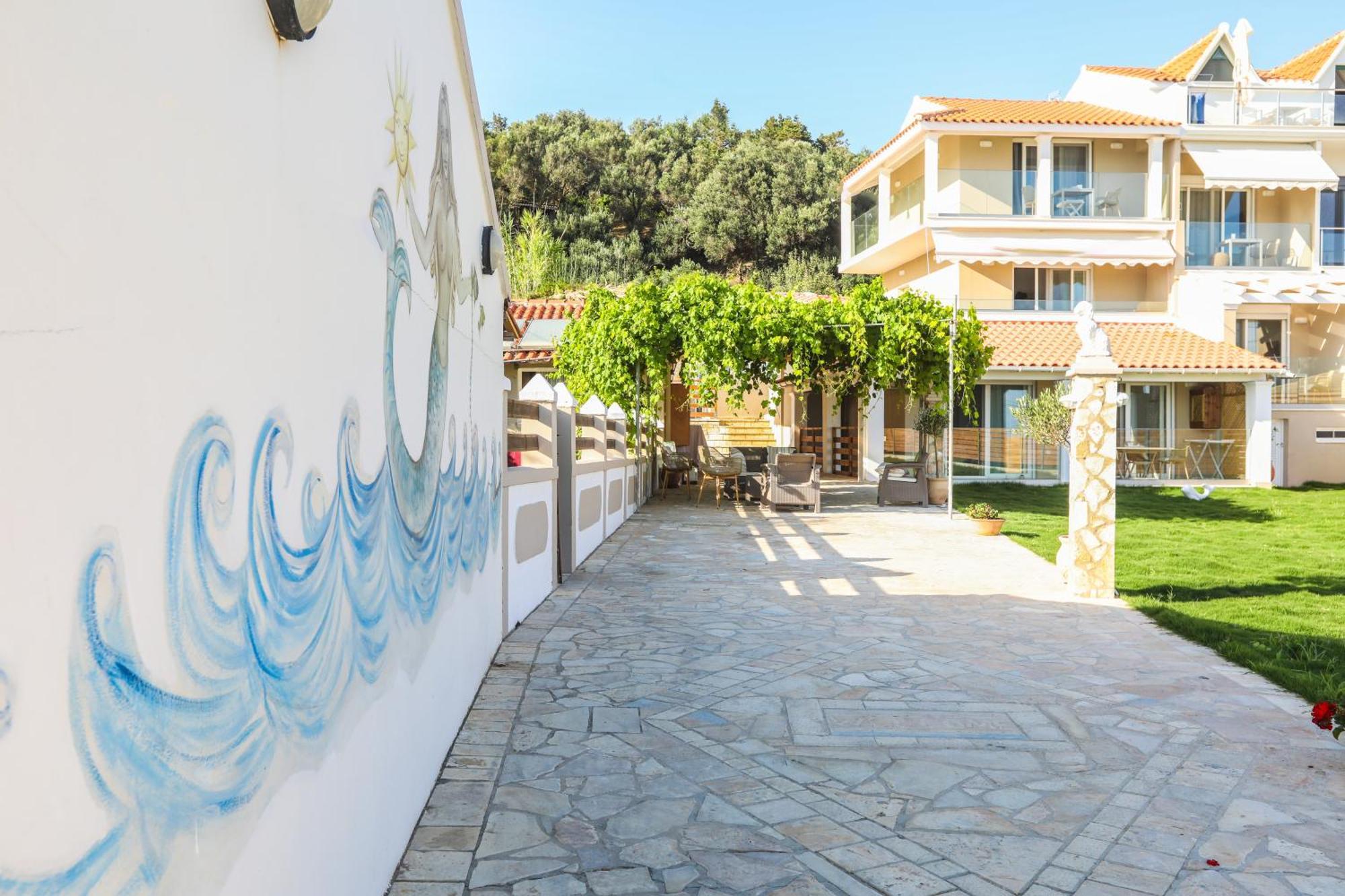Magdachris Luxury Rooms Agios Georgios Pagon Exterior photo